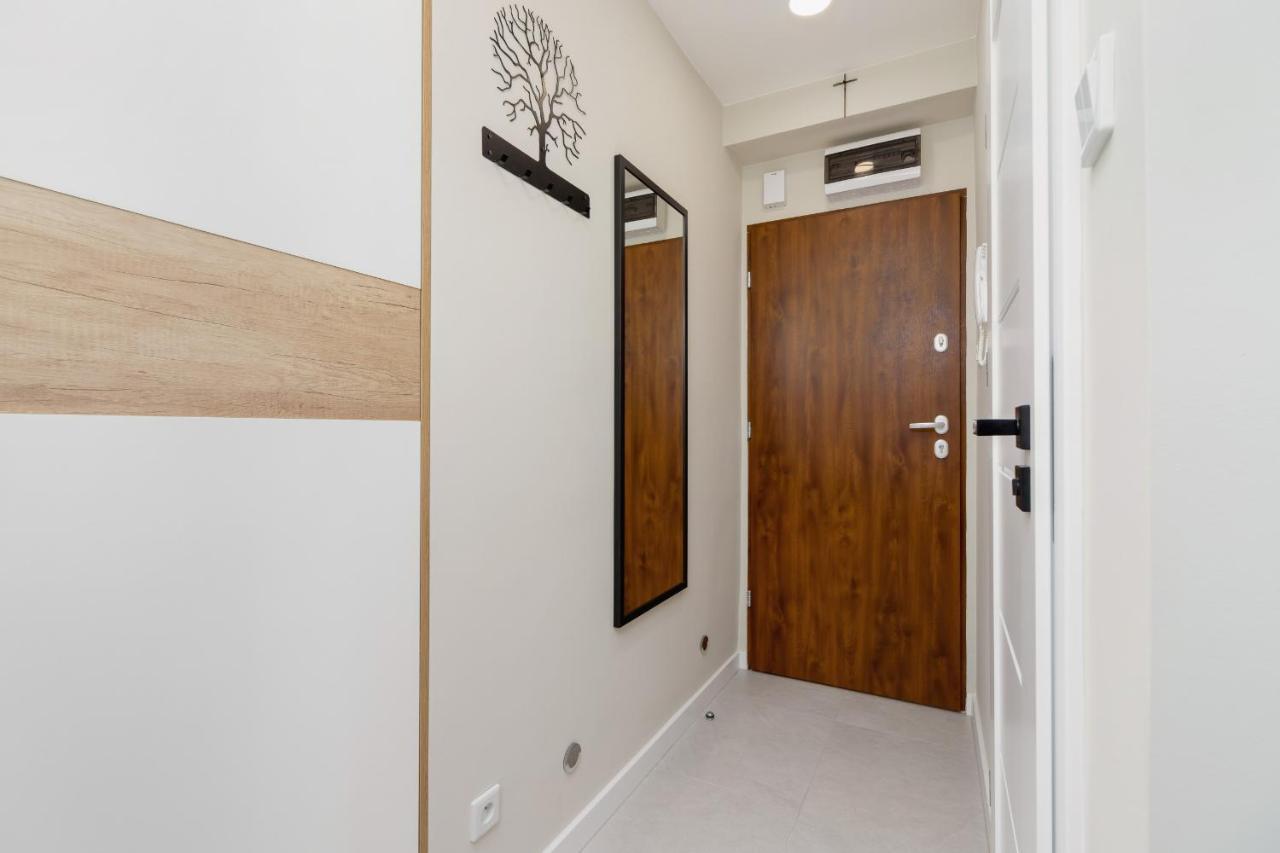 Modern Apartment On Lobzowska Street By Noclegi Renters クラクフ エクステリア 写真